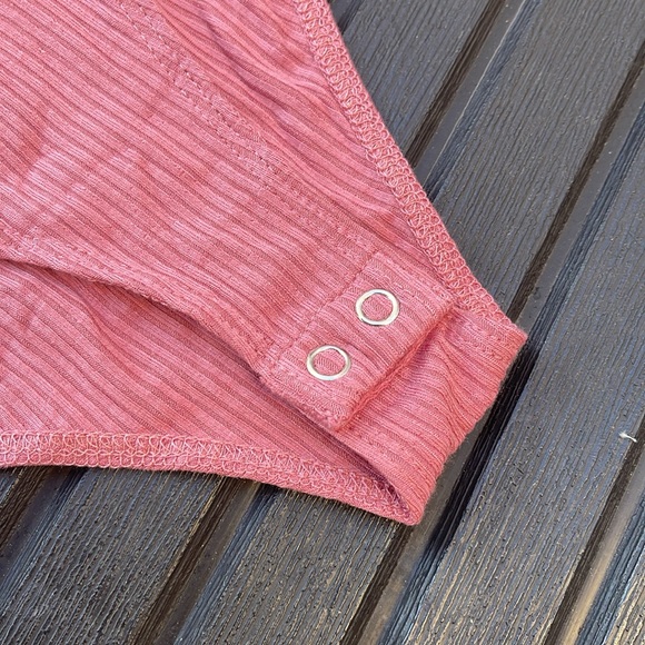 Forever 21 - Pink Ribbed Bodysuit Size Large - Picture 6 of 13